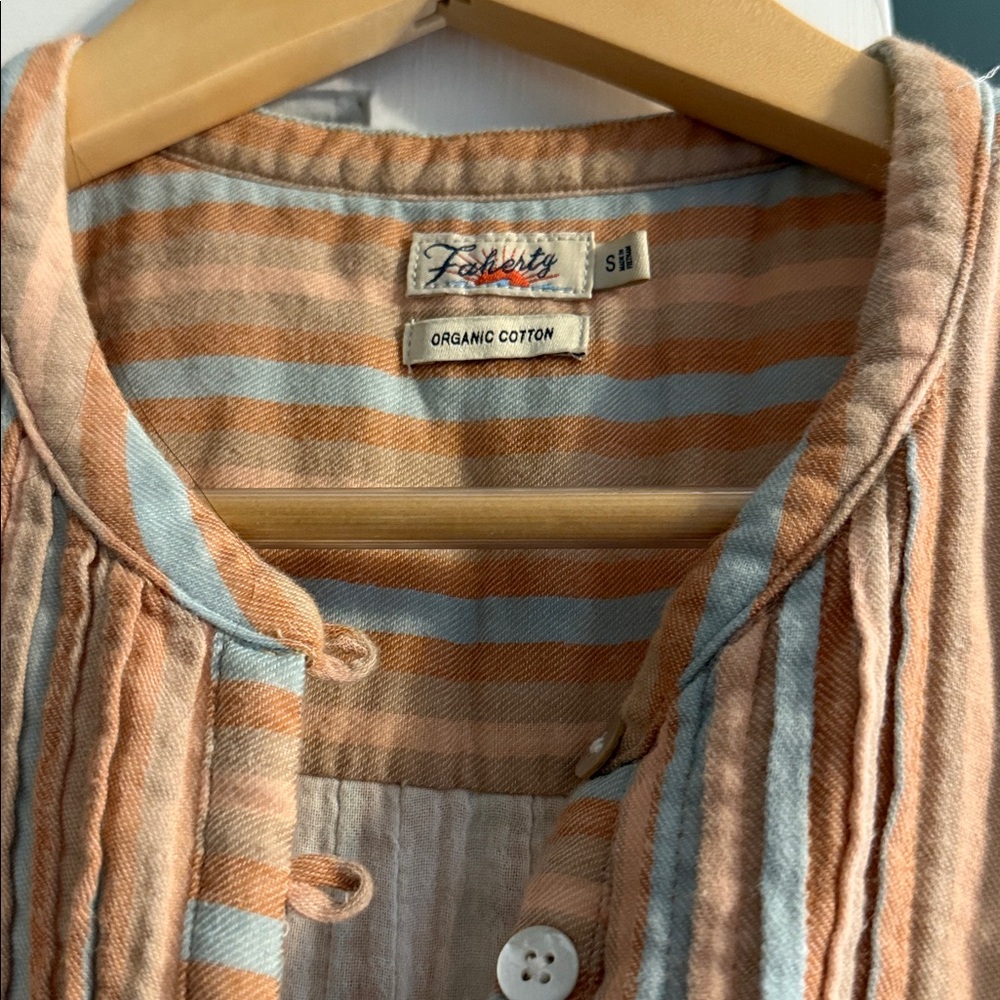 Faherty Dress - Picture 2 of 2